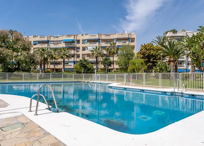 Garden & - Apartment *